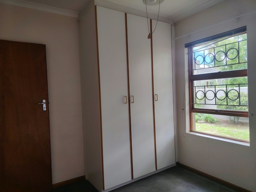 To Let 3 Bedroom Property for Rent in Twin Palms Western Cape